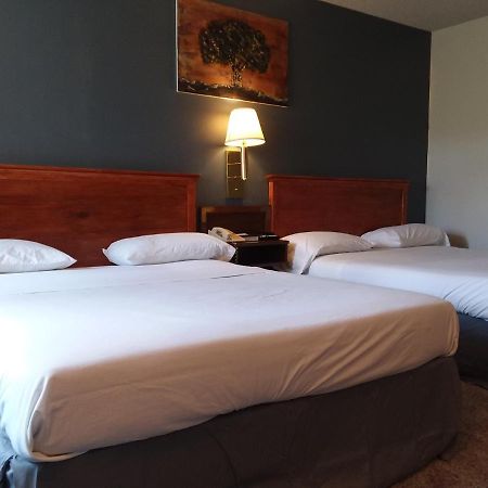 Americas Best Value Inn Laramie Buitenkant foto