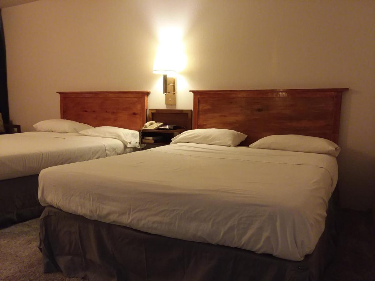 Americas Best Value Inn Laramie Buitenkant foto