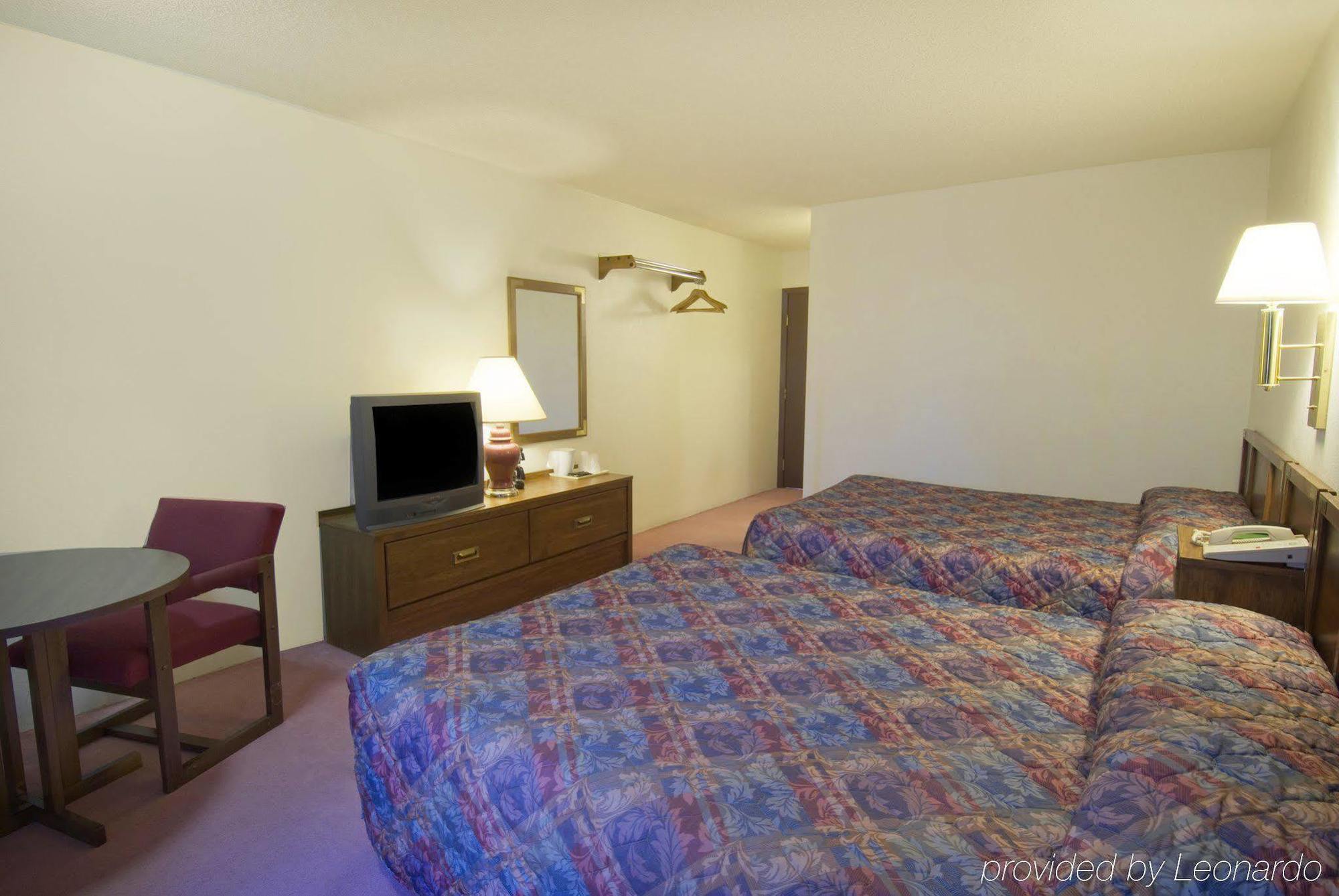 Americas Best Value Inn Laramie Kamer foto